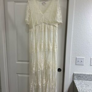 Shyanne Cream Lace Maxi Dress